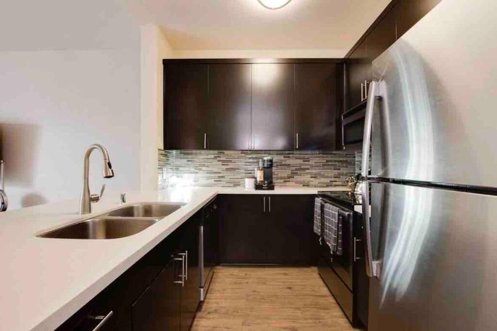 The Nest A Spacious 1 Bedroom Apartment With A Pool View Los Angeles Zewnętrze zdjęcie